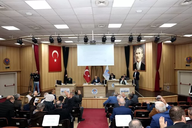 Akdeniz Belediyesi’nin, uzun yıllar kaderine terk edilen Tarihi Çankaya İlköğretim