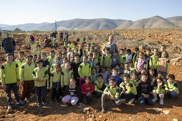 Mersin Büyükşehir Belediye Başkanı Vahap Seçer, Mersin Büyükşehir Belediyesi tarafından,