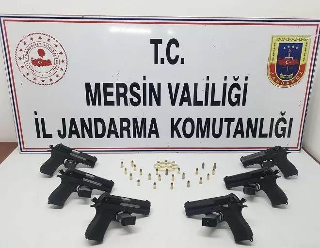 Mersin İl Jandarma Komutanlığı ekiplerin silah kaçakçılığı yapan şahıslara yönelik