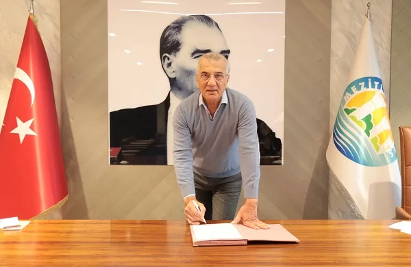 Mezitli Belediye Başkanı Neşet Tarhan; Cumhuriyet Halk Partisi tarafından hazırlanan