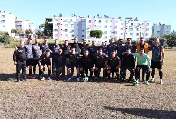 Toroslar Belediyesinin, bu yıl 15’incisini düzenlediği “Kurtuluş Kupası Geleneksel Kurumlar