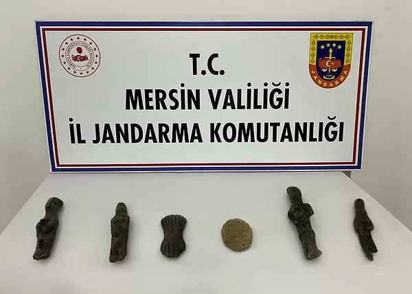 Mersin İl Jandarma Komutanlığı ekipleri, tarihi eser kaçakçılığı yapan 1