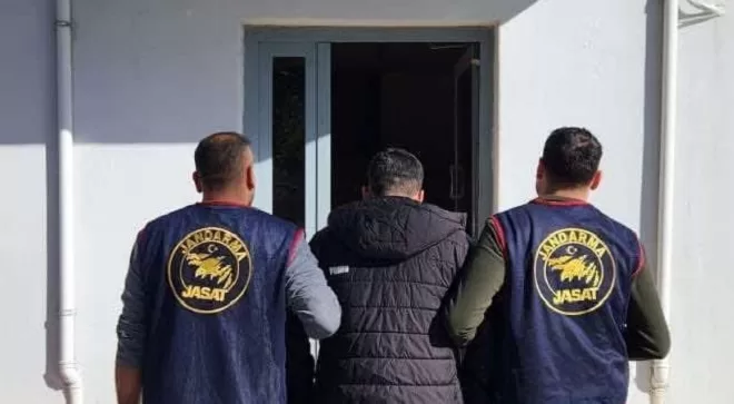 Mersin İl Jandarma Komutanlığı ekiplerince silah kaçakçılığı yapan şahıslara yönelik