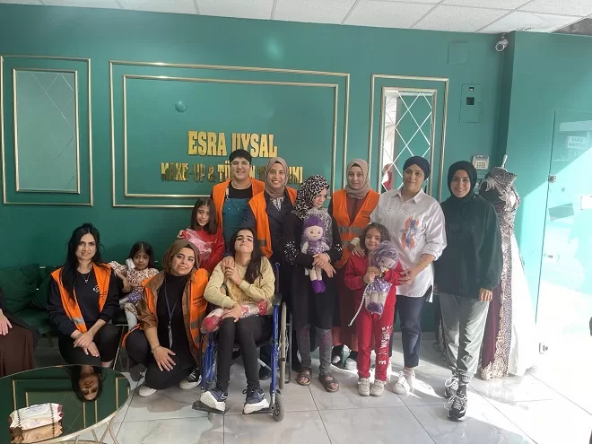 Mersin’de 3 Aralık Dünya Engeliler Günü’nde, özel çocuklara özel kuaför
