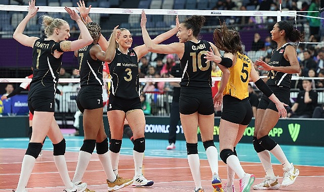 VakıfBank, 2023 FIVB Kulüpler Dünya Şampiyonası yarı finalinde Tianjin Bohai