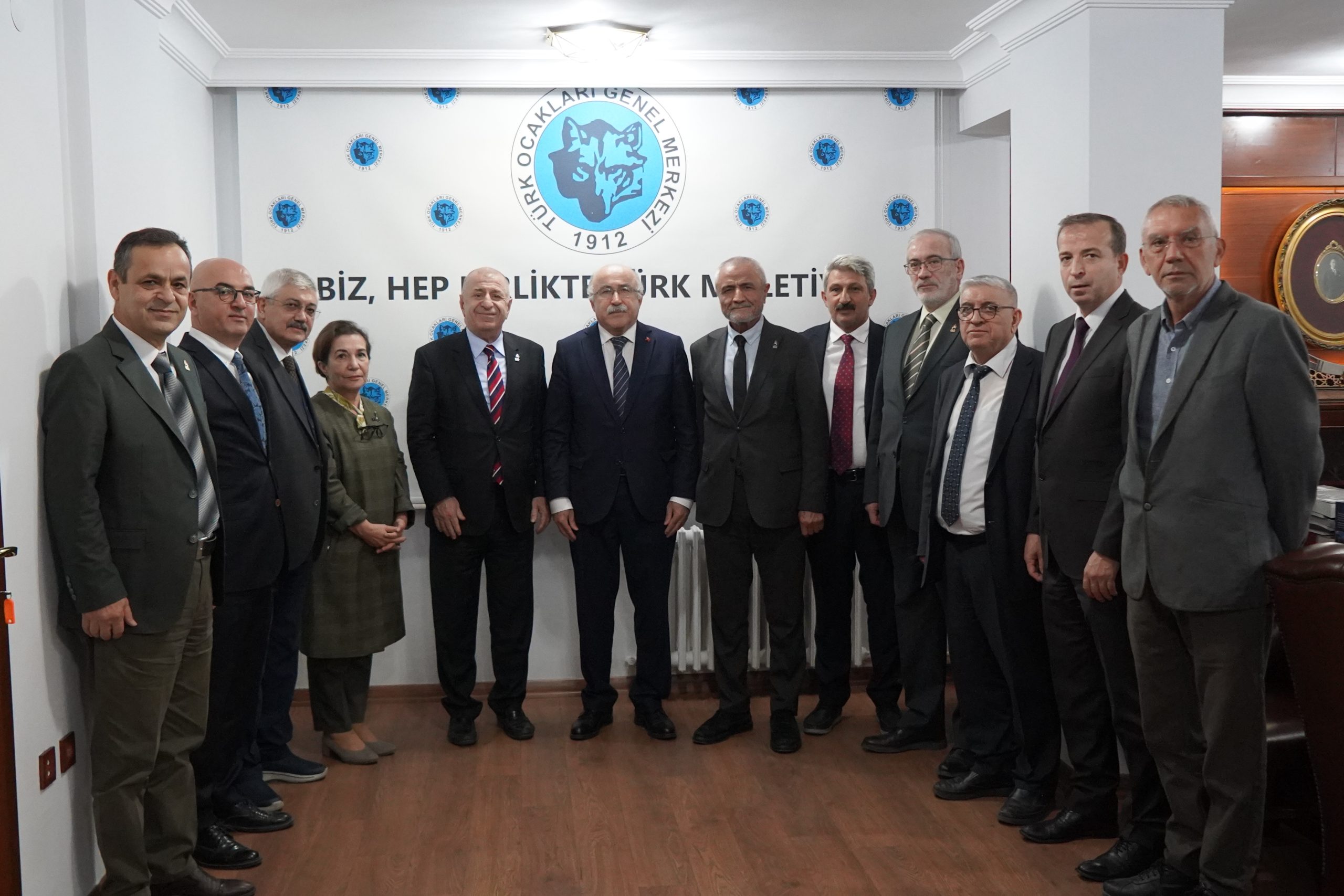 Zafer Partisi Genel Başkanı Prof. Dr. Ümit Özdağ, Başkanlık Divanı