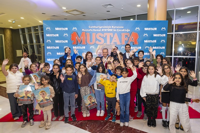 Mersin Büyükşehir Belediye Başkanı Vahap Seçer ve Meral Seçer, Mustafa