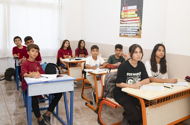 Mersin Büyükşehir Belediyesi, ‘Eğitimde Fırsat Eşitliği’ni kent geneline yaymak adına
