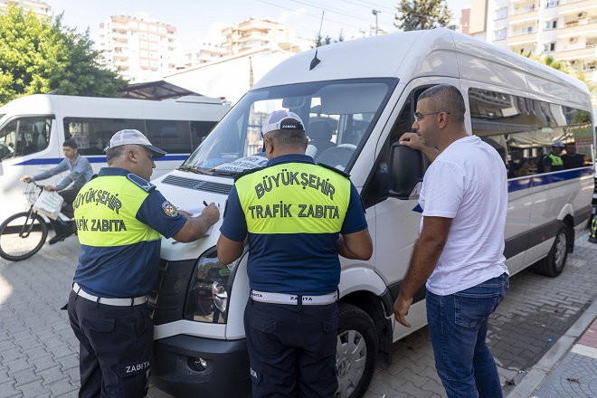 Mersin Büyükşehir Belediyesi Zabıta Dairesi Başkanlığı’na bağlı ekipler, kent genelinde