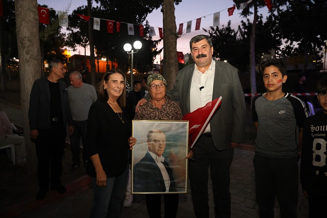 Toroslar Belediye Başkanı Abdurrahman Yıldız, “Cumhuriyetimizin ikinci yüzyılında, demokrasi, bağımsızlık,