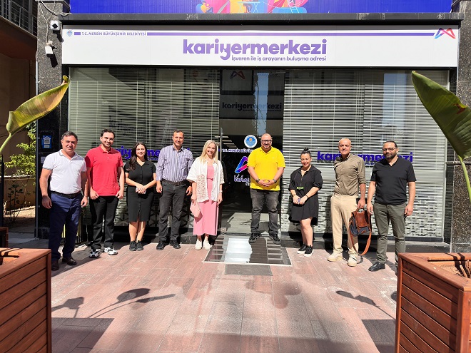 Mersin Büyükşehir Belediyesi Kariyer Merkezi, geleceğin iş gücünü oluşturacak olan