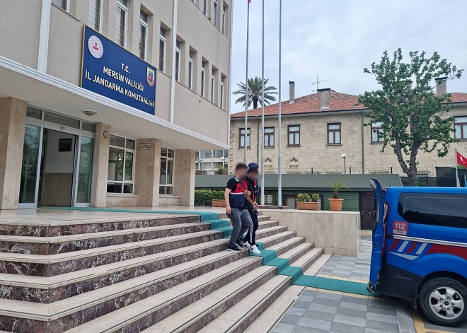 Mersin İl Jandarma Komutanlığı ekipleri düzenlediği operasyon ile Fetullahçı Terör