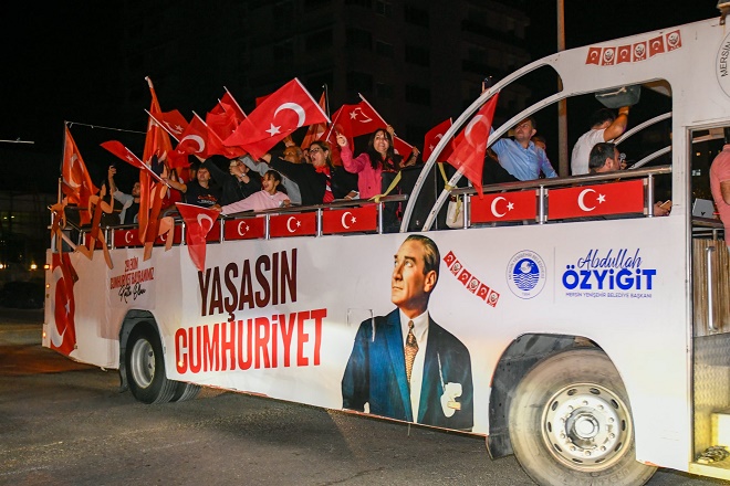 Mersin Yenişehir Belediyesi, 29 Ekim Cumhuriyet Bayramı kutlamaları kapsamında düzenlediği
