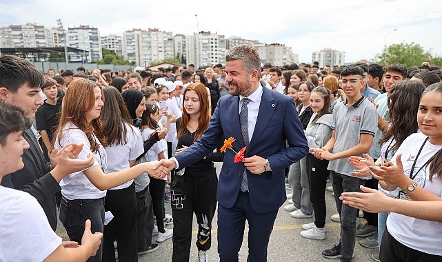 Buca Belediyesi, içeriği zenginleşen Dijital Dershane projesi ile ilçenin eğitim