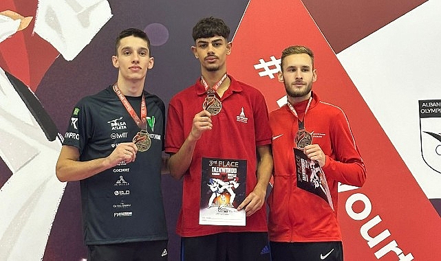 İzmir Büyükşehir Belediyesi’nin tekvando sporcuları Arnavutluk’ta düzenlenen Avrupa Açık Tekvando