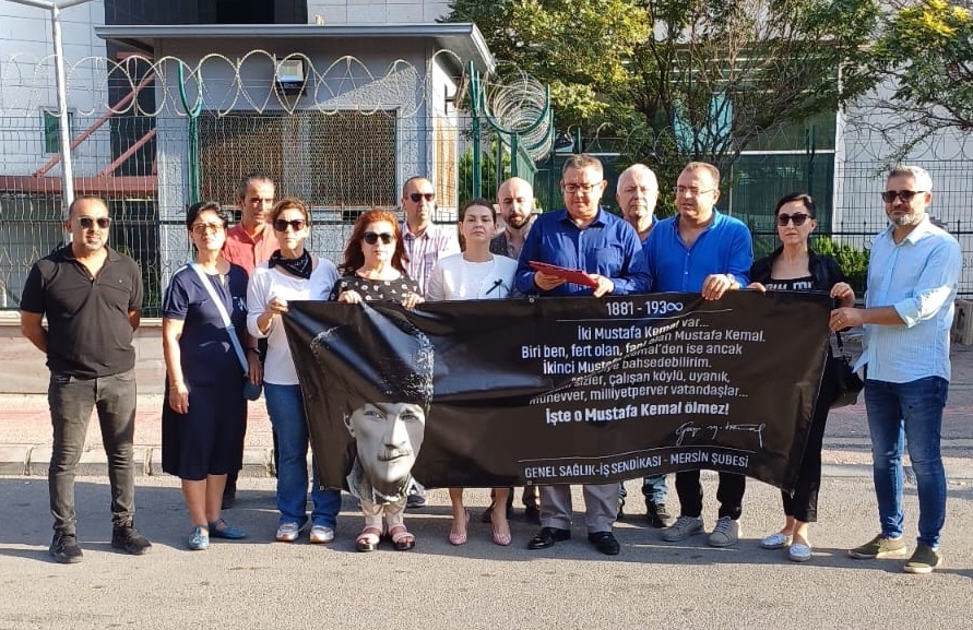 Eğitim-İş ve Genel Sağlık İş Mersin Şubesi üyeleri, Anayasa’nın değiştirilemez