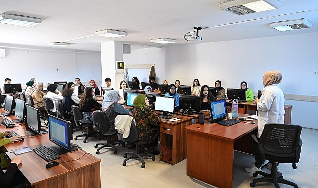 Konya Büyükşehir Belediyesi Meslek Edindirme Kursları (KOMEK) ile Aile Sanat