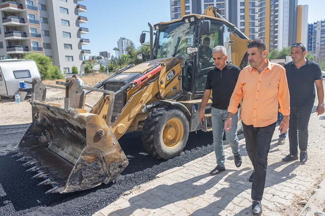 Mezitli Belediye Başkanı Ahmet Serkan Tuncer, her sabah mesaisine ya
