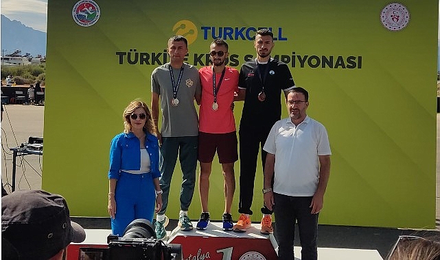Osmangazi Belediyespor Kulübü’nün başarılı sporcusu Mehmet Kalyoncu, Turkcell Türkiye Kros