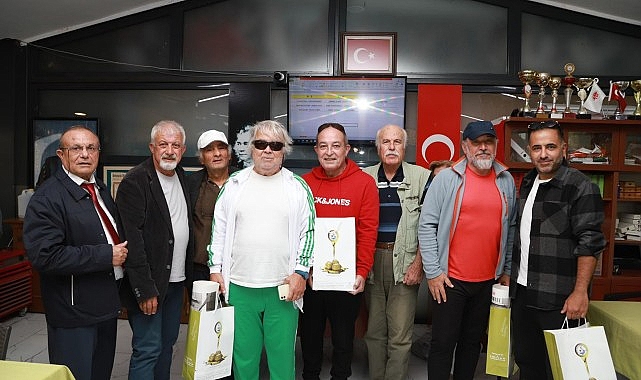 Her yıl çok sayıda sporcunun katıldığı Burhaniye Belediyespor 29 Ekim