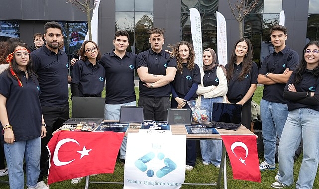 İstinye Üniversitesi öğrenci kulüpleri, üretken çalışma alanlarıyla öğrencilerin akademik, bireysel