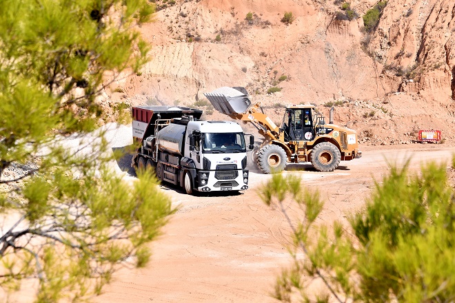 Mersin Büyükşehir Belediyesi Yol Yapım Bakım ve Onarım Dairesi Başkanlığı;