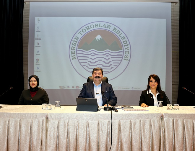 Toroslar Belediye Başkanı Abdurrahman Yıldız, “Okuma Salonu’nun inşaat çalışmaları başladı.