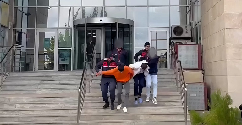 Market yağmacıları yakalandı