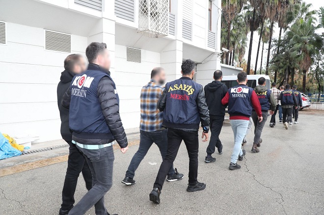 Mersin’de Asayiş Operasyonu: 8 tutuklama