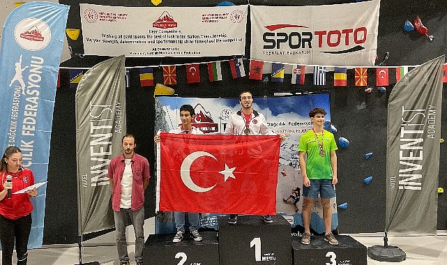 Nevşehir Belediyesi Spor Kulübü sporcusu Mustafa Sacit Sümer, ay yıldızlı