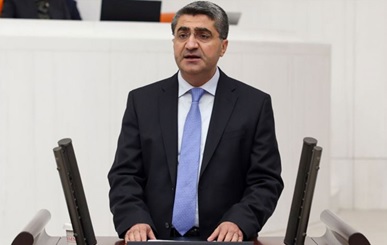 DEVA Partisi Genel Başkan Yardımcısı Mehmet Emin Ekmen, Batman’da sanal