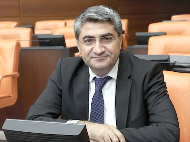 DEVA Partisi Genel Başkan Yardımcısı Mehmet Emin Ekmen, Akdeniz Belediye