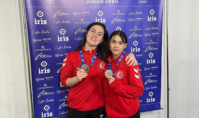 İzmir Büyükşehir Belediyesi Spor Kulübü sualtı ragbisi takımında yer alan