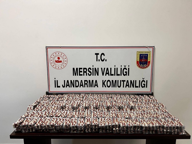 BİNLERCE UYUŞTURUCU HAP ELE GEÇİRİLDİ