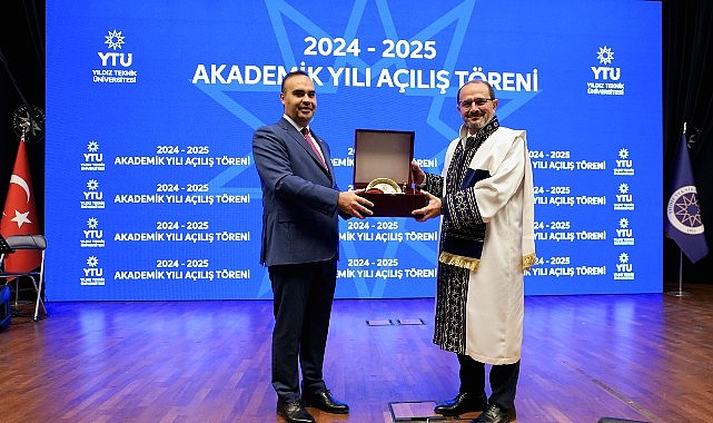Yıldız Teknik Üniversitesi’nin 2024-2025 Akademik Yılı Açılış Törenine katılan Sanayi ve Teknoloji