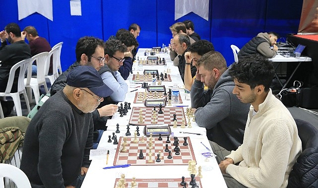Bayrampaşa Belediyesi, iki gün süren geniş katılımlı bir satranç turnuvası
