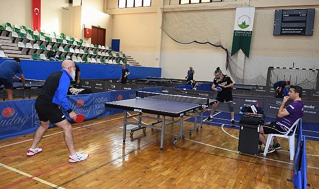 Osmangazi Belediyesi’nin destekleriyle Bursa Veteran Masa Tenisçileri Spor Kulübü tarafından