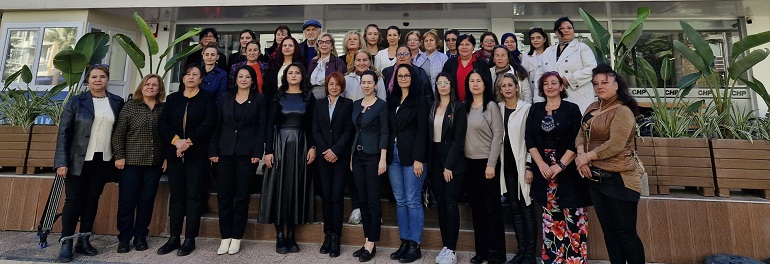 CHP Mersin İl Kadın Kolları Başkanı Gülşah Yıldırım Genç, 5