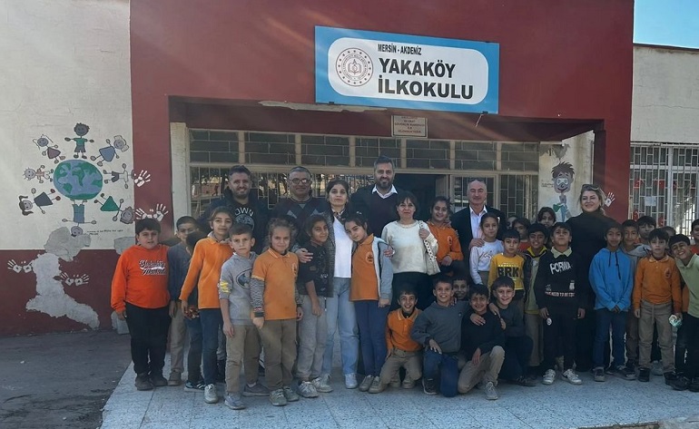 Genç Denizcilerden Yakaköy İlkokuluna Kardeş Ziyareti