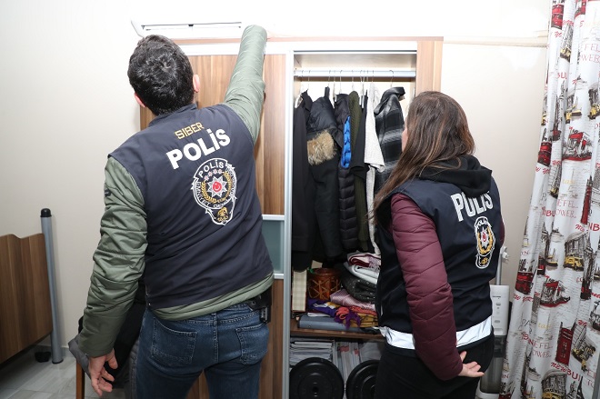 99 KİŞİYİ 1.7 MİLYON TL DOLANDIRAN ŞEBEKE ÇÖKERTİLDİ