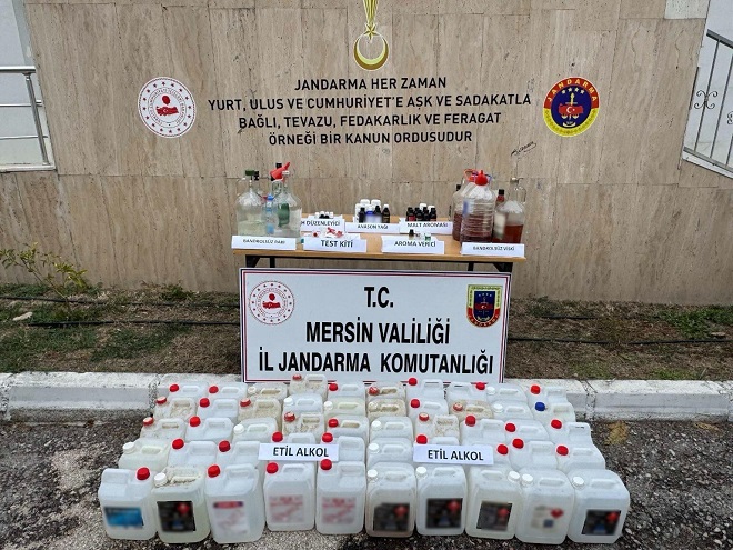 Mersin İl Jandarma Komutanlığı ekipleri sahte içki üretimi ve ticaretini
