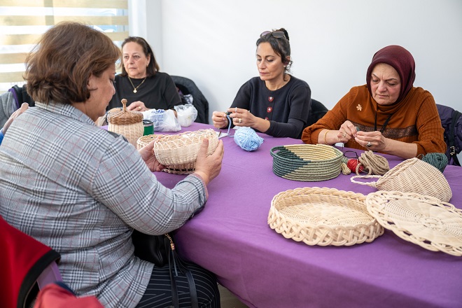 Mersin Büyükşehir Belediyesi Kadın ve Aile Hizmetleri Dairesi bünyesinde yer