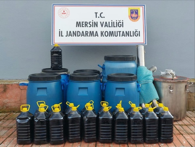 Mersin İl Jandarma Komutanlığı ekipleri sahte içki üretimi ve ticaretini