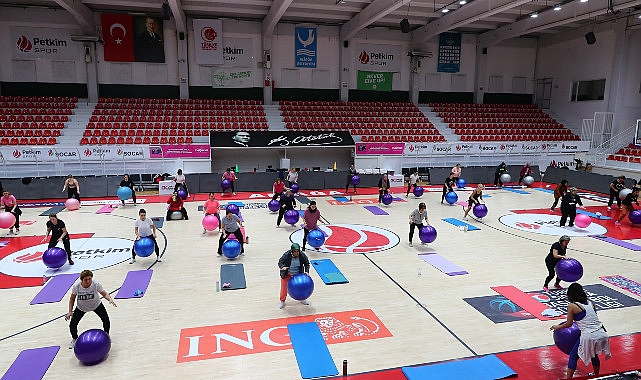 Aliağa Belediyesi Spor Okulları bünyesindeki Pilates ve Aerobik kurslarında, Aliağa