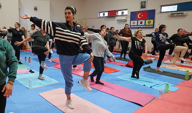 Buca Belediyesi’nin kadınlar için açtığı pilates, yoga ve zumba kursları