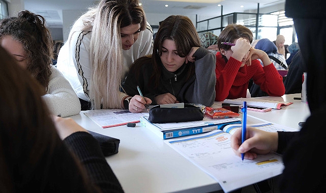 Kocaeli Büyükşehir Belediyesi, Akademi Lise ile YKS yolculuğunda sağlam adımlarla