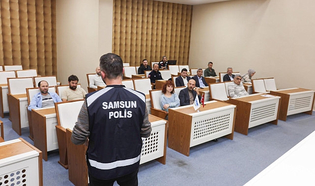 Canik Belediye Başkanı İbrahim Sandıkçı, belediye personellerine yönelik eğitim programları