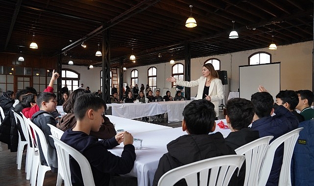 İzmir Büyükşehir Belediyesi tarafından Birleşmiş Milletler Çocuklara Yardım Fonu (UNICEF)