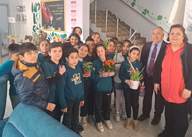 Mersin Çocuk Hakları Çocuk Komitesi, dezavantajlı mahallelerden ve farklı semtlerden