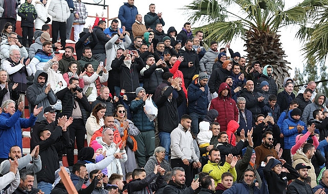 Birinci Amatör Lig’de oynadığı tüm maçları kazanan Dikili Belediyespor en